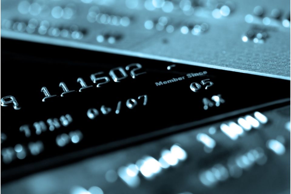 Cartão Black: os melhores com benefícios Mastercard para 2025