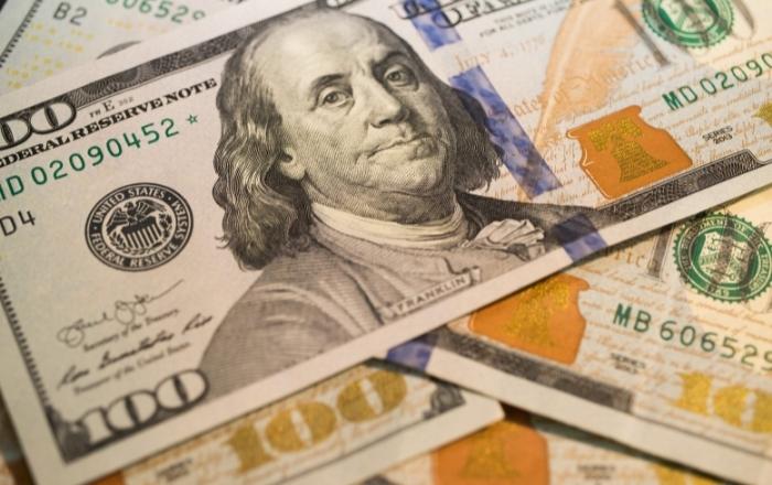 Como comprar dólar hoje? Veja as melhores opções!