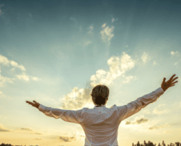 4 Passos para atrair prosperidade: confira!