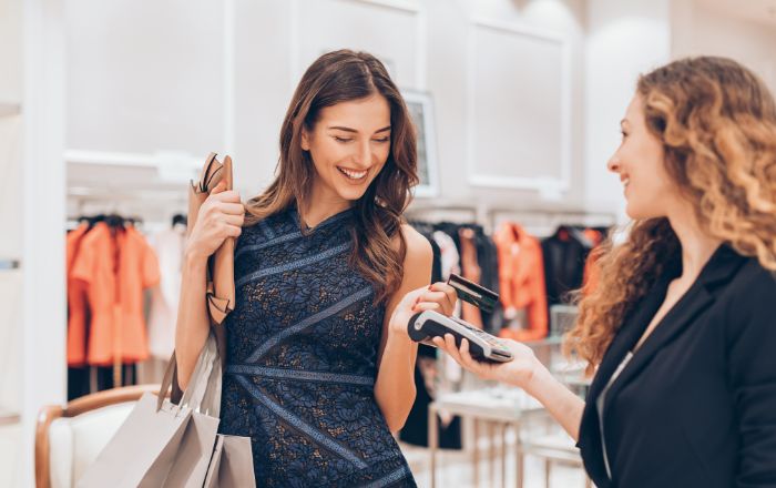 Melhores cartões de crédito para comprar no Dia do Consumidor: confira!